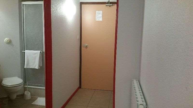 Brit Hotel Sarreguemines Quarto foto